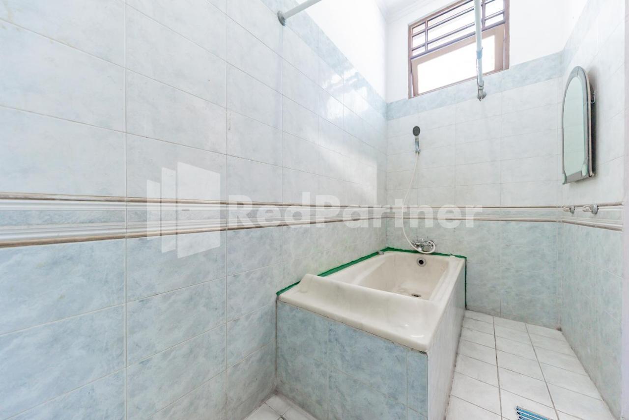 Biru Homestay Bandung Mitra Reddoorz Exterior foto