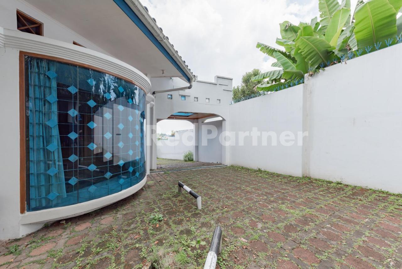 Biru Homestay Bandung Mitra Reddoorz Exterior foto